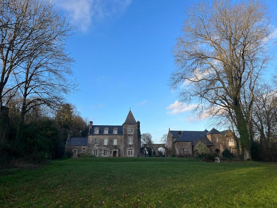 Château Ville Voisin Augan Exterior foto